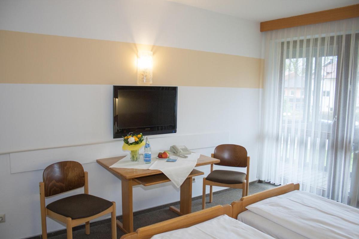 Hotel Am Regenbogen Cham Eksteriør bilde
