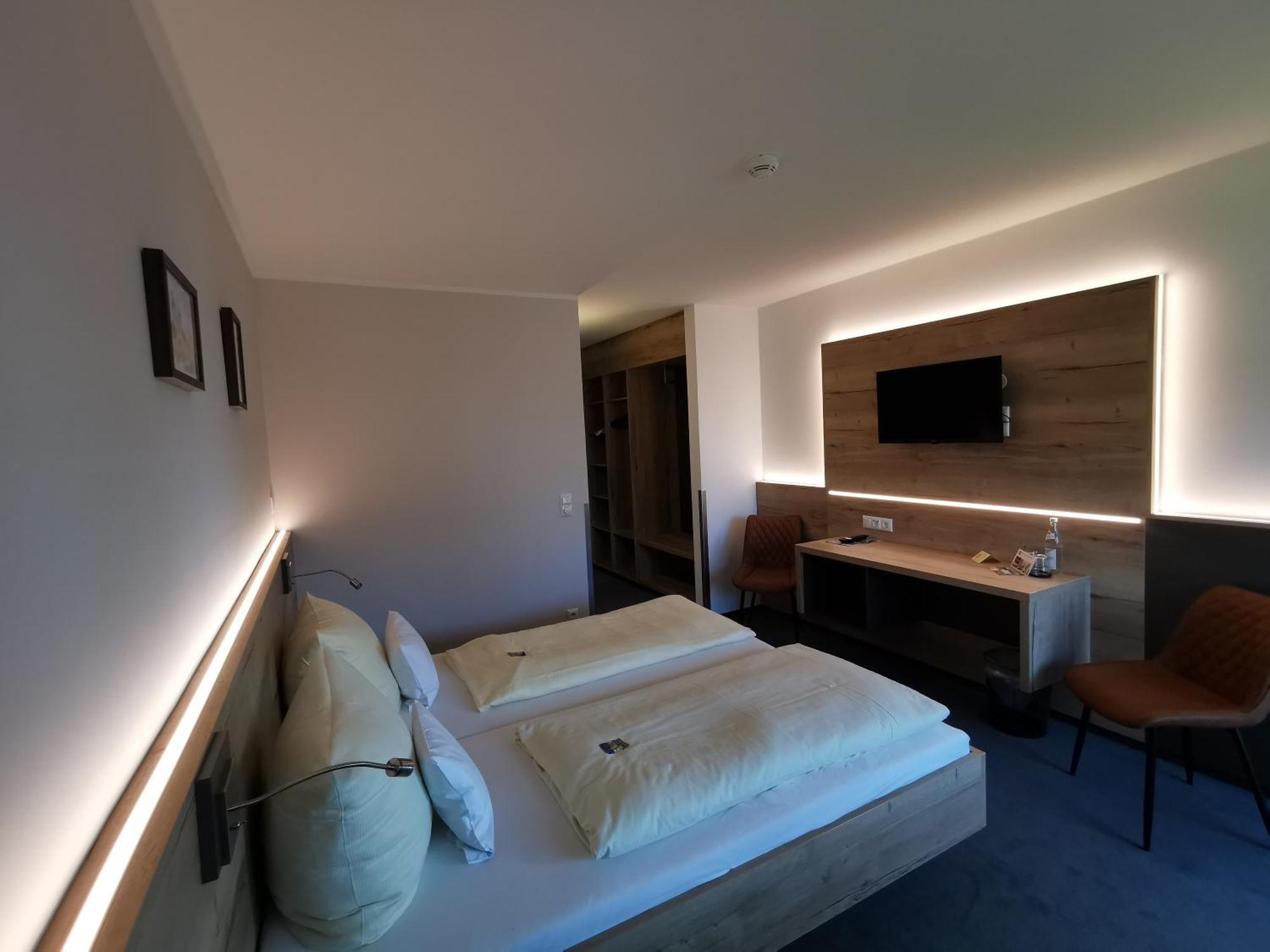 Hotel Am Regenbogen Cham Eksteriør bilde